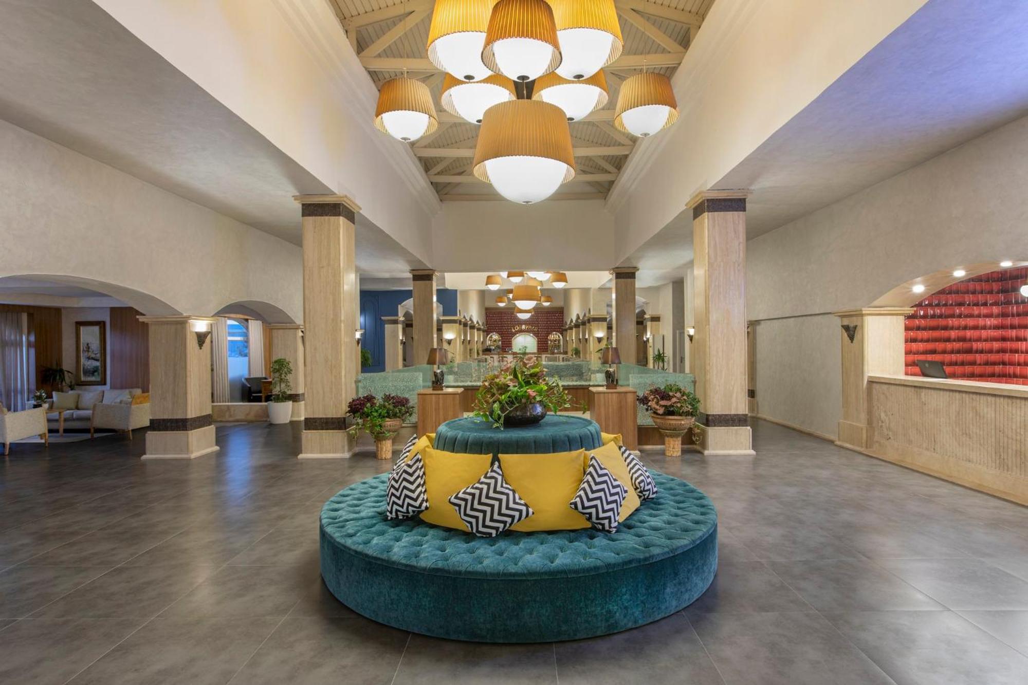 Holiday Inn Resort Bodrum By Ihg Exteriör bild